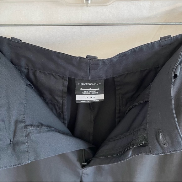 NIKEGolf Dri-Fit Men’s Black Shorts Flat Front Size 30 - Picture 3 of 11